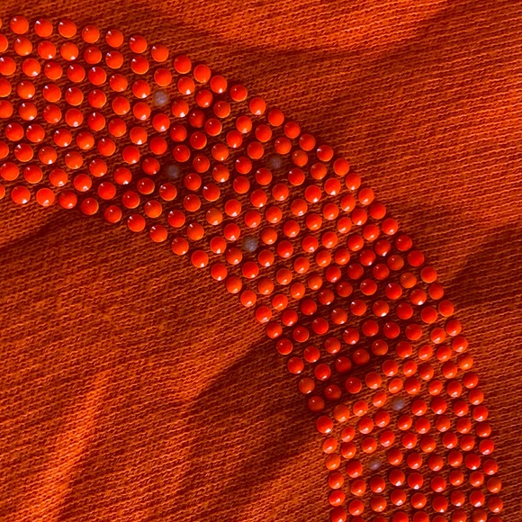 E.vil neon orange s/s sweatshirt w/ subtle heart - Picture 4 of 4